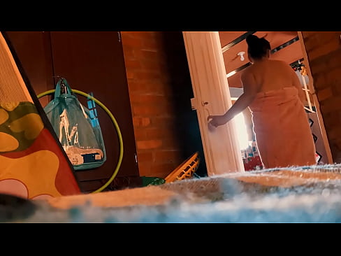 ❤️ Min onkel følger mig ind i brusebadet, han knepper mig, mens jeg tager et brusebad. Sex video at da.tubsexer-porn.ru ❌️